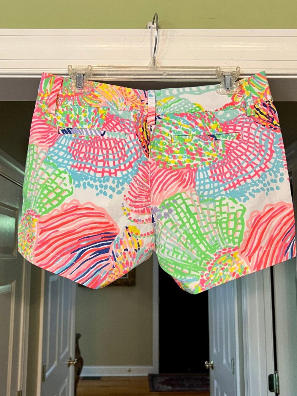 NWOT Lilly Pulitzer Preppy Colorful Callahan Shorts in Roar of the Seas Size 4 - Picture 2 of 4